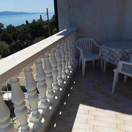 Relax Apartment Ravni